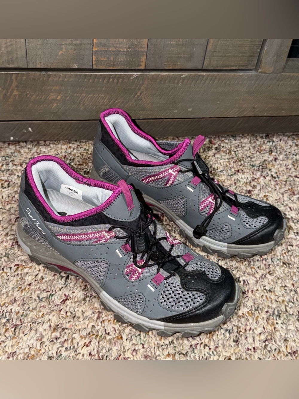 IQ Pearl Izumi Women's size 40 size 8 cycling shoes Sneakers